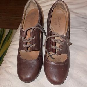 Clarks indigo heel almost new 6.5